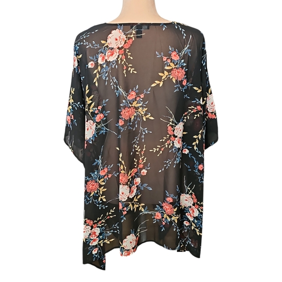 Torrid  Black Floral Chiffon Kimono Size 1X/2X - Picture 3 of 6